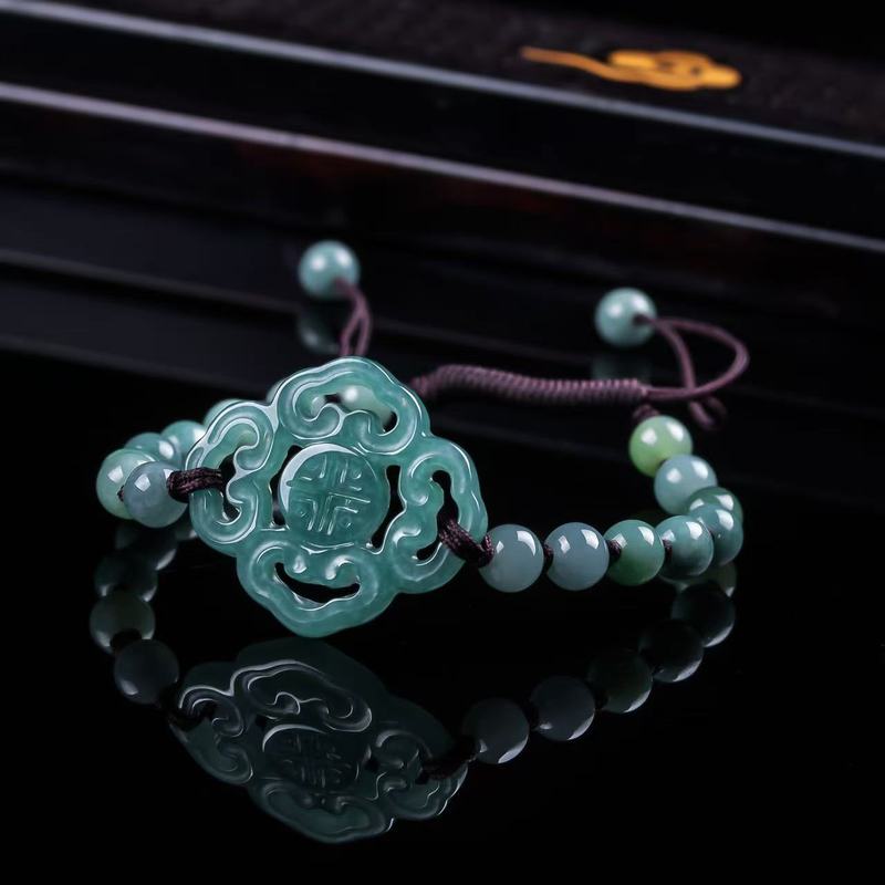 Jewelry & Watches Spółka Z Ograniczoną Odpowiedzialnością - Bracelet en jadéite naturelle de qualité