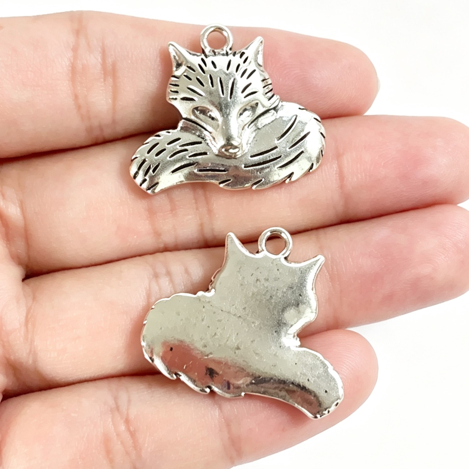 5 pièces, breloques en alliage - Wolf Jewelry & Watches Tampa Reviews avis et prix