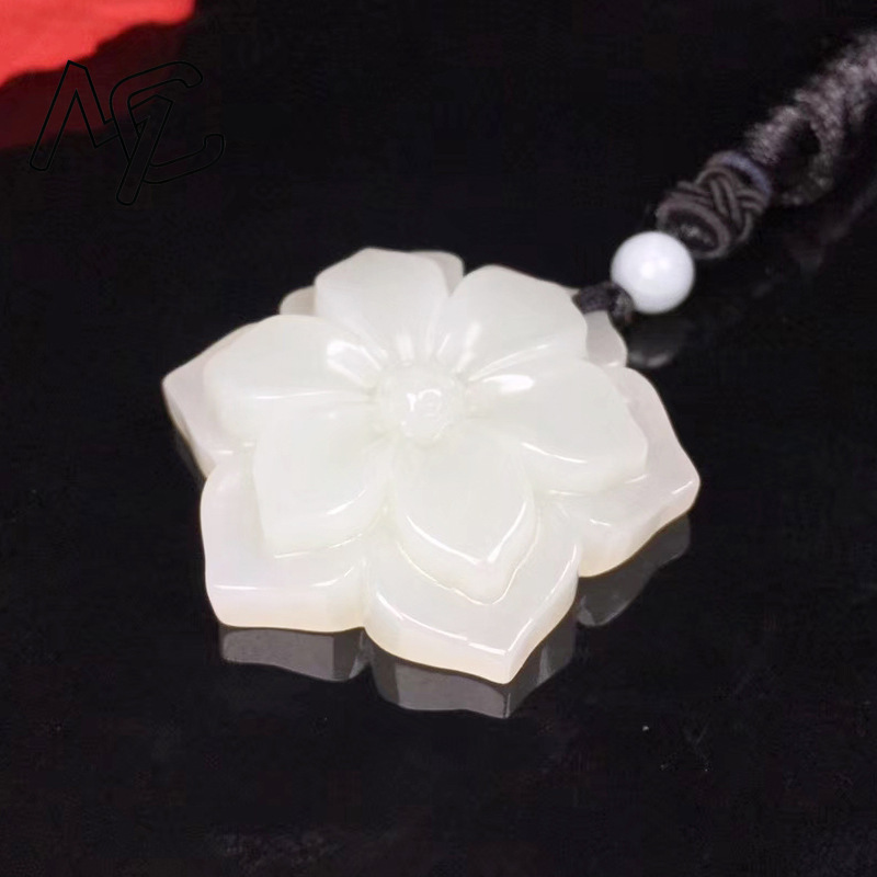 Pendentif fleur Pentagonal en  - Jewelry & Watches Spółka Z Ograniczoną Odpowiedzialnością avis et prix